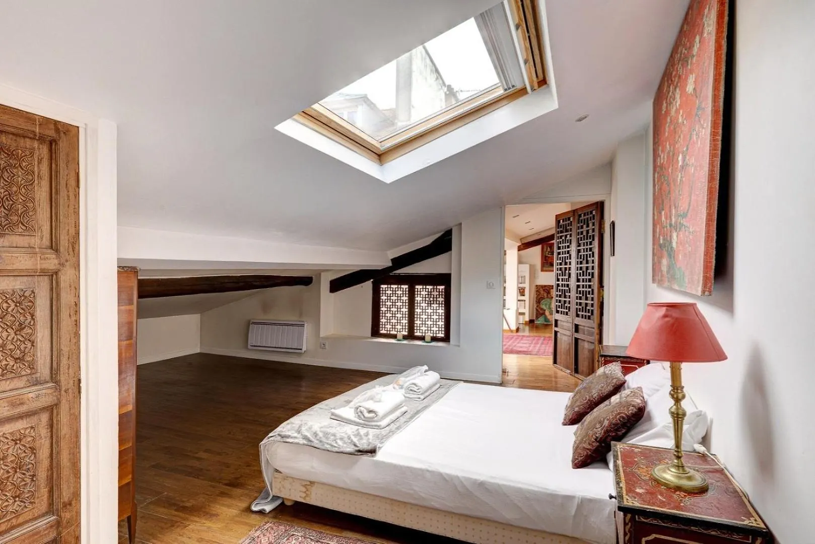 259 Suzy - Superb Duplex In Apartment *